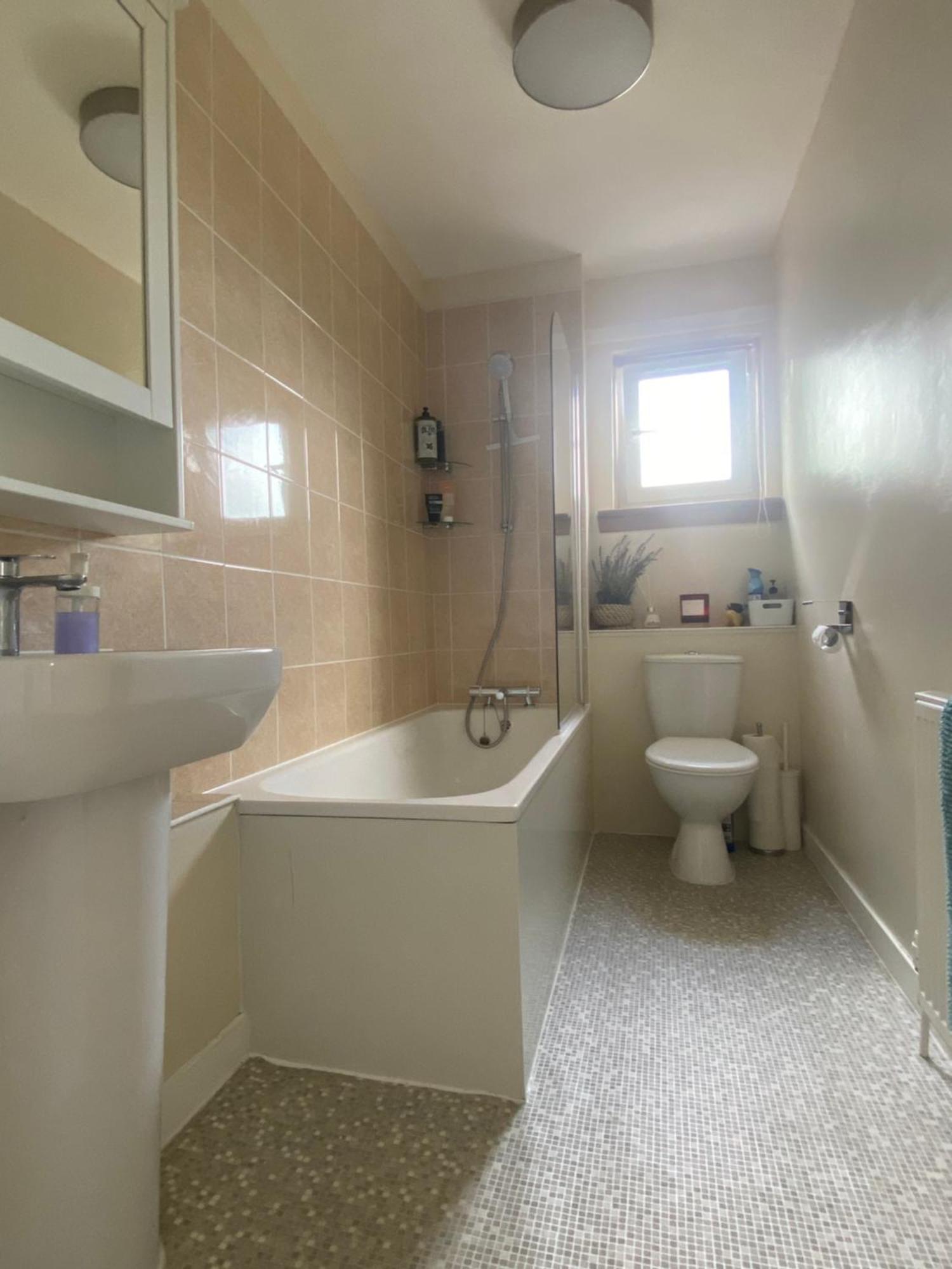 Cozy Bedroom In Shared Accommodation With Free Parking Edinburg Exteriör bild